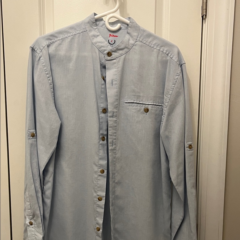 Light Blue Casual Button-Down Shirt